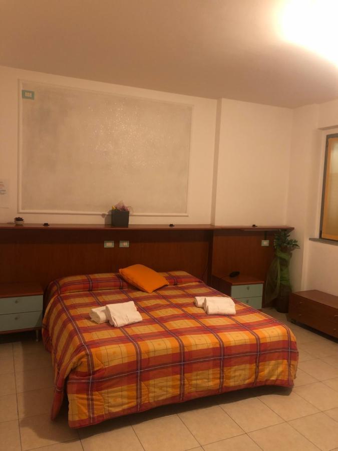Albergo Ristorante Pomodoro Omegna Luaran gambar